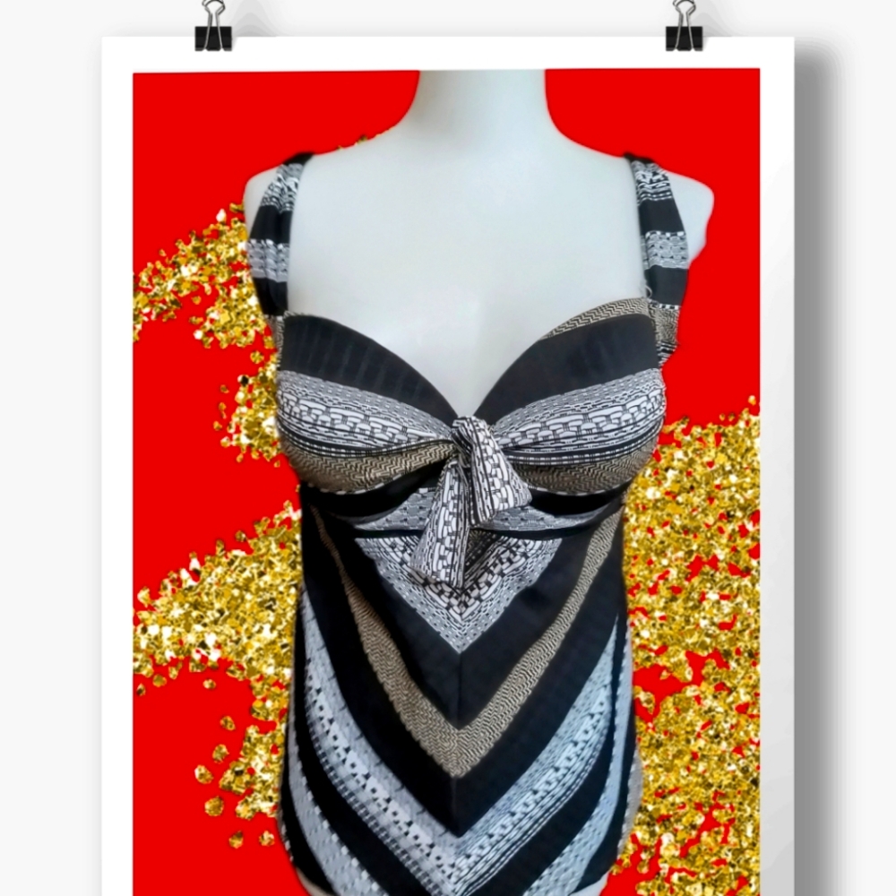 Time And Tru Swimsuit Top